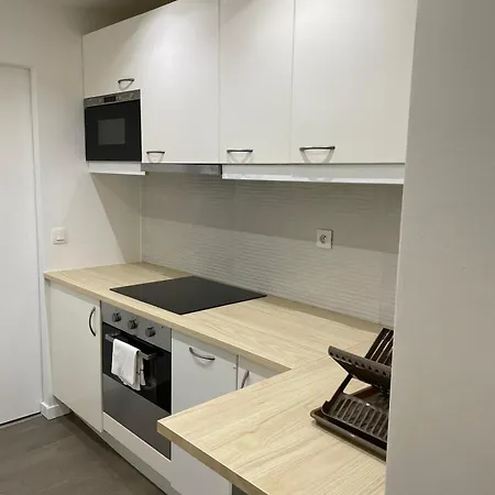 Apartmán 4p Calme/full Equipped/charonne/perelachese
