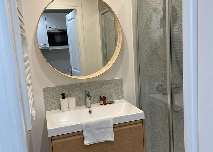 Apartment 4p Calme/full Equipped/charonne/perelachese Paris